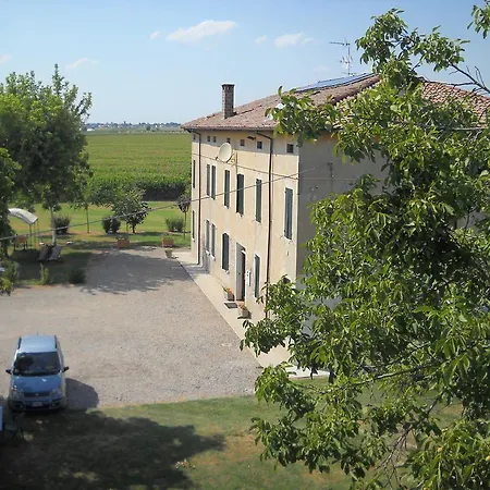 Agroturismo Corte Galvana Cento (Emilia-Romagna)