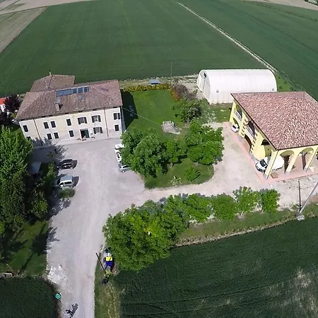 Vakantieboerderij Corte Galvana Cento (Emilia-Romagna)